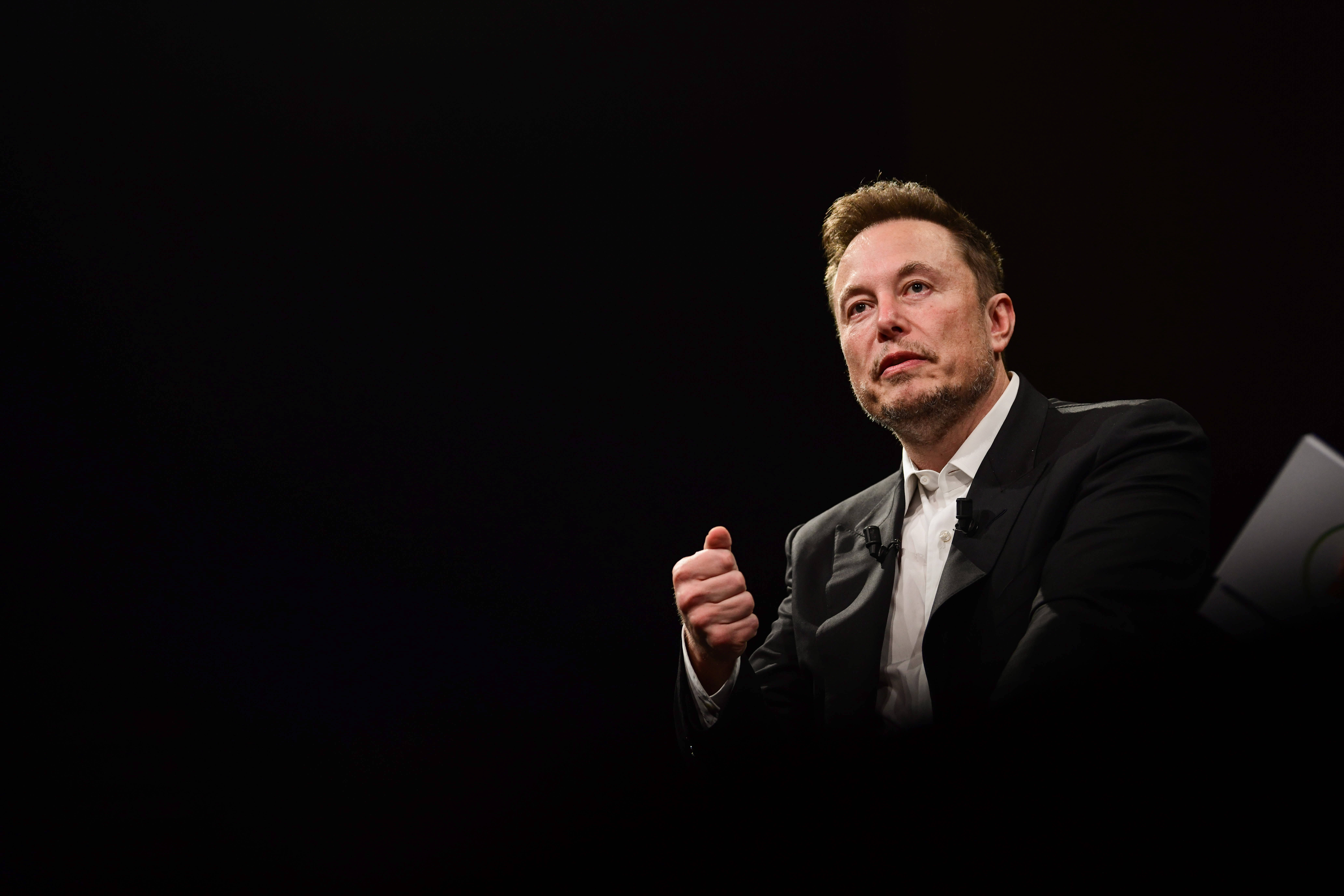 Présidentielle 2027 : faut - il avoir peur dElon Musk et de son réseau social X ?